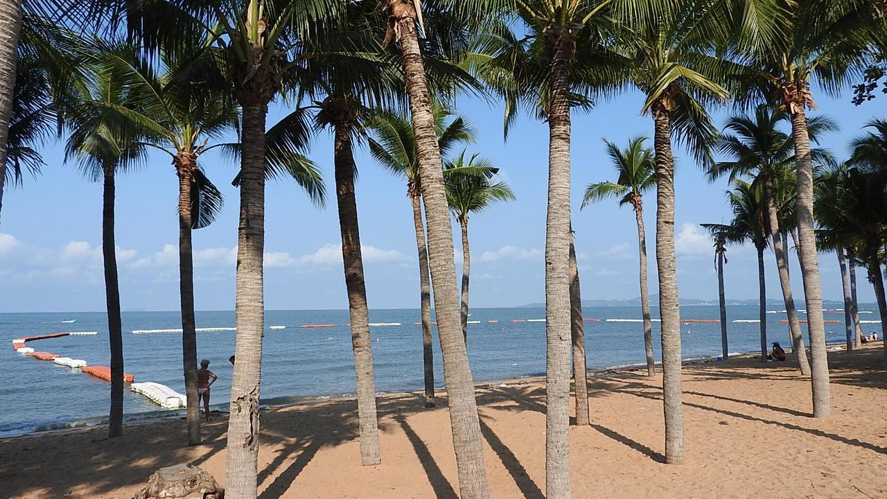 Luxurious Apartment On Jomtien Beach Road Luaran gambar